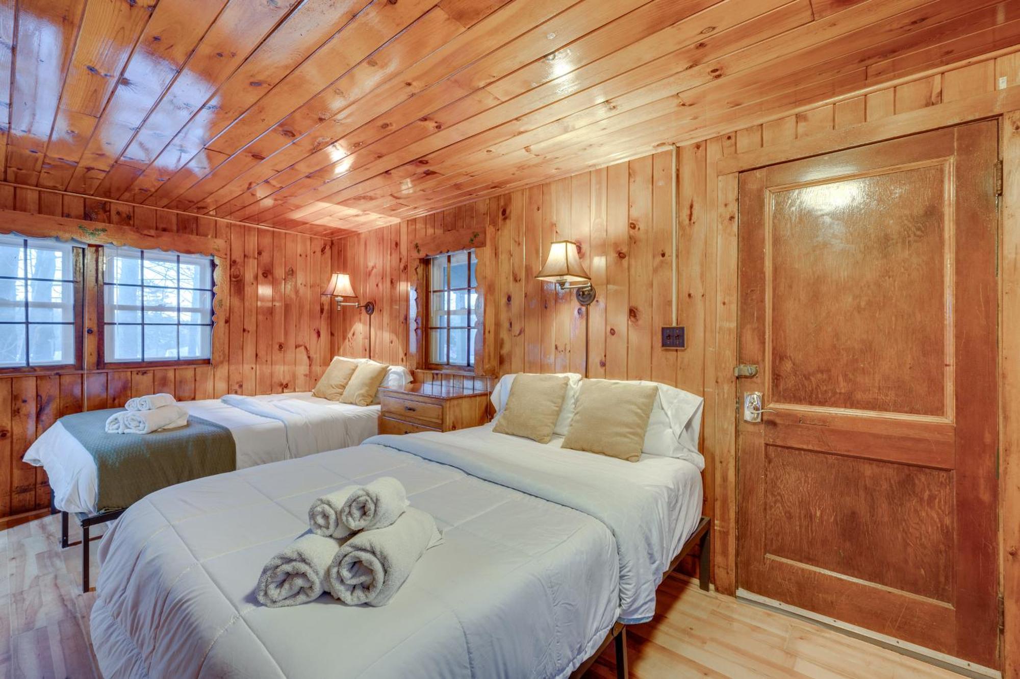 Apartmán Cozy Laconia Studio With Pool Access - 2 Mi To Lake! Exteriér fotografie