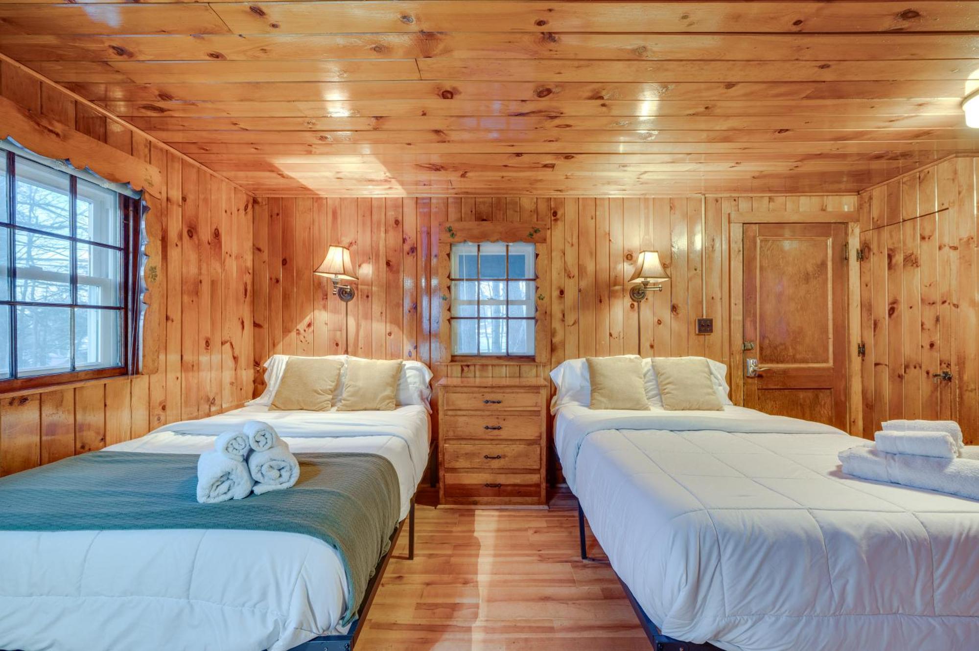 Apartmán Cozy Laconia Studio With Pool Access - 2 Mi To Lake! Exteriér fotografie